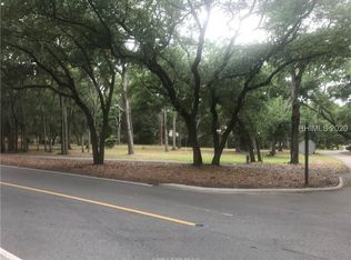 97 Coggins Point Rd, Hilton Head Island, SC 29928