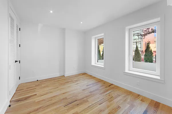 Rented by TwoRealEstate LLC | media 3