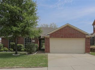 707 Auburndale Dr, Euless, TX 76040