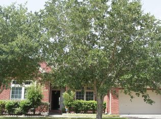 11314 Enclave Lake Ln, Pearland, TX 77584