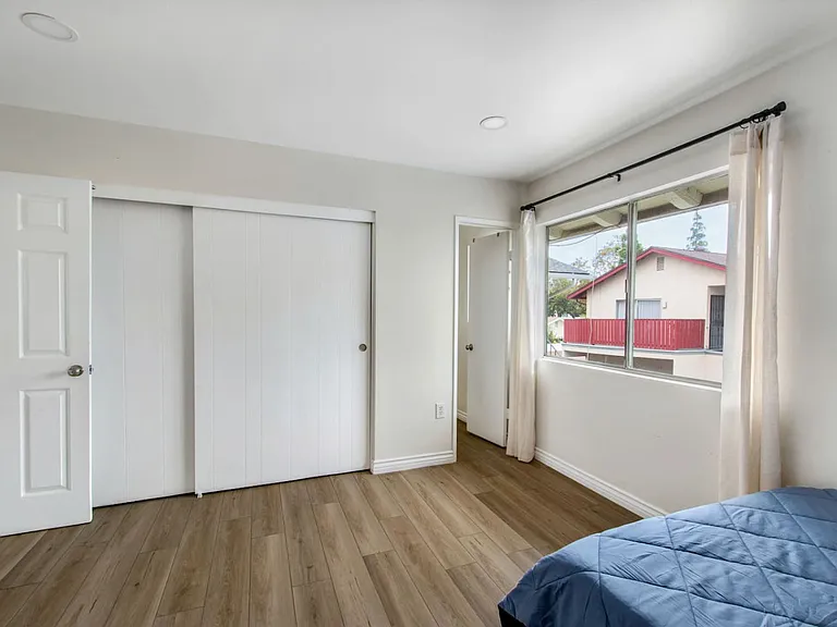 405 Nobel Ave #C — Photo 8