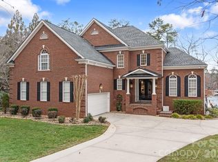 4685 Eagle Pointe Ct, Denver, NC 28037