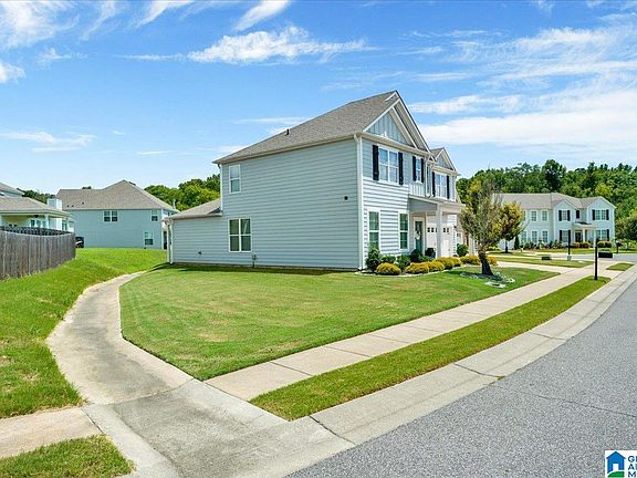 3rd image of 22632 Limestone Dr