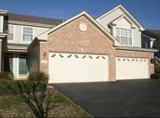 305 Emerald Ln, Algonquin, IL 60102