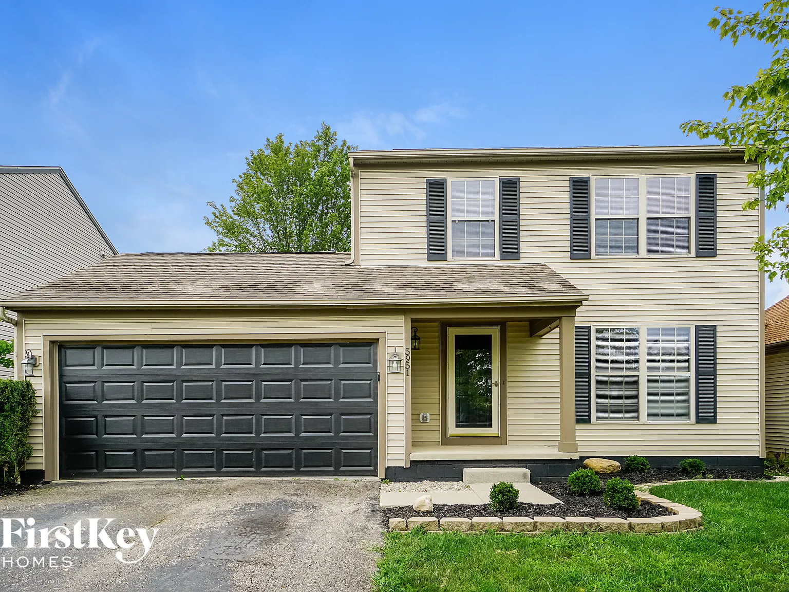 3 bed, 1.5 bath, 1754 sqft, $2,560 — Photo 1