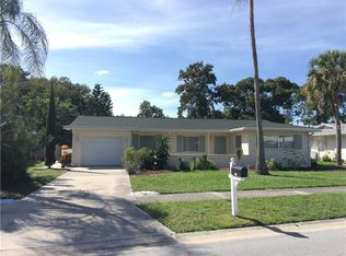 2489 Breakwater Cir, Sarasota, FL 34231