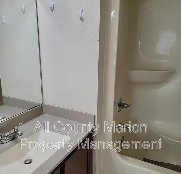 3041 SW 20th St #4 — Photo 12