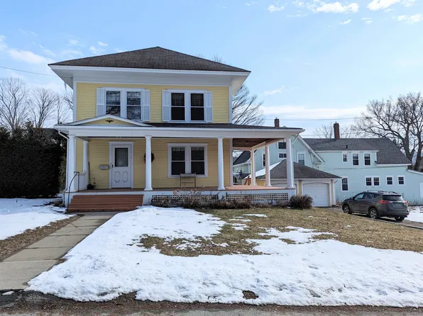 42 Boynton Avenue, St. Johnsbury, VT 05819