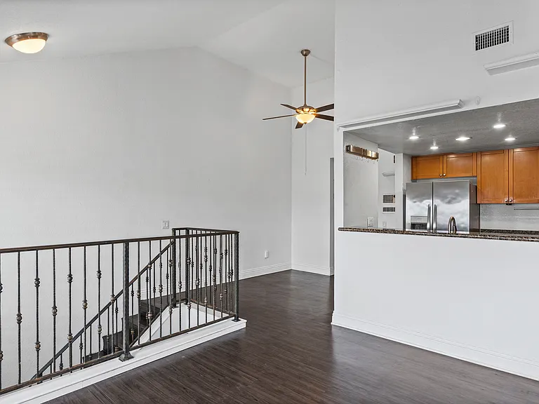 2257 Worden St #3 — Photo 17
