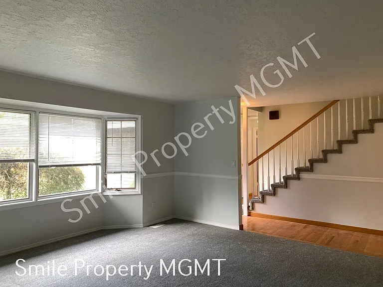 7710 SW Barnard Dr — Photo 3