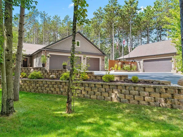 863 Maple Leaf Trl, Sobieski, WI 54171