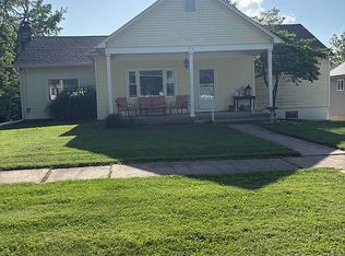 313 Ridgeway St, Trenton, MO 64683