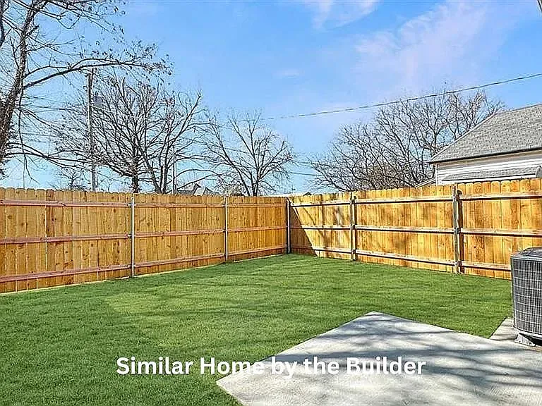 2103 SW Douglas Ave — Photo 14