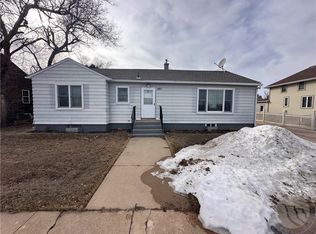 607 S 2nd St W, Baker, MT 59313