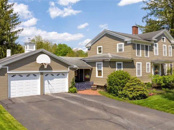72 Pleasant St, Norwich, NY 13815