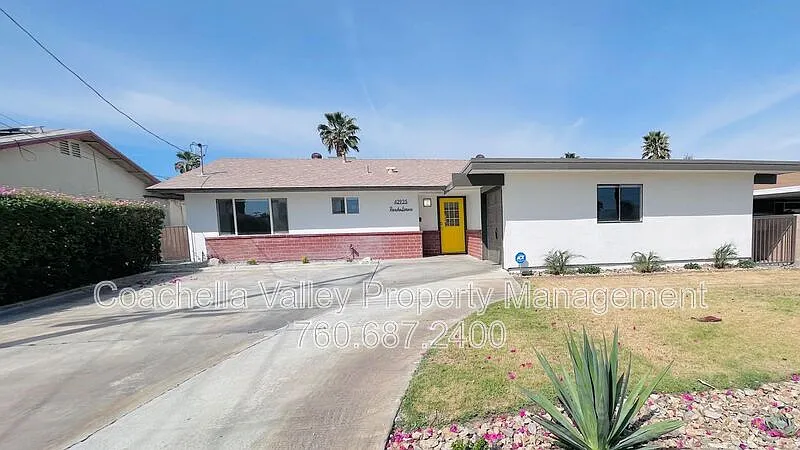 3 bed, 2.0 bath, 1750 sqft, $2,695 — Photo 2
