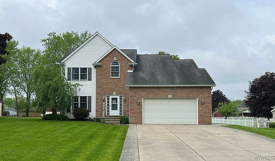 1st image of 167 Hyland Pl