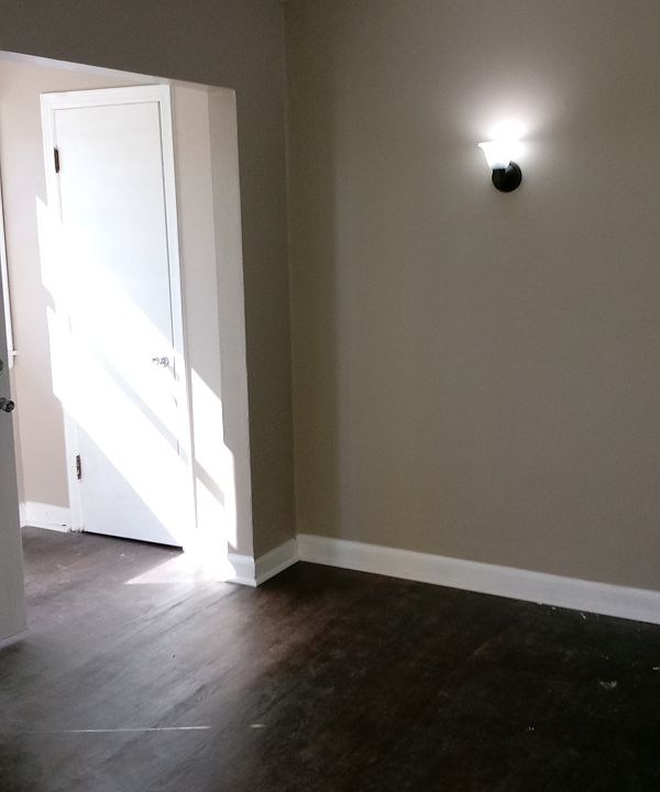 2nd image of 5500 W Thurston Ave