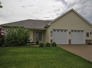 825 SE Deerfield Ln, Waukee, IA 50263