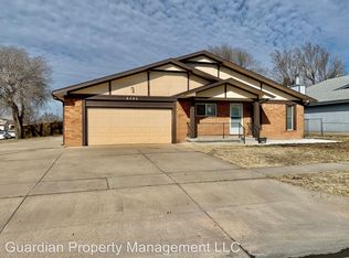 8204 E Chalet Dr, Wichita, KS 67207