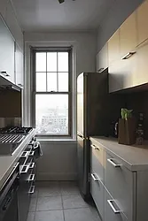 Rented by Domus Realty