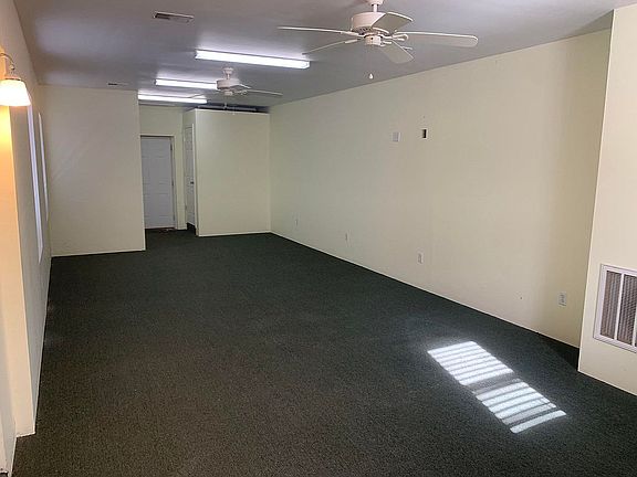 3rd image of 113 Evergreen Ln