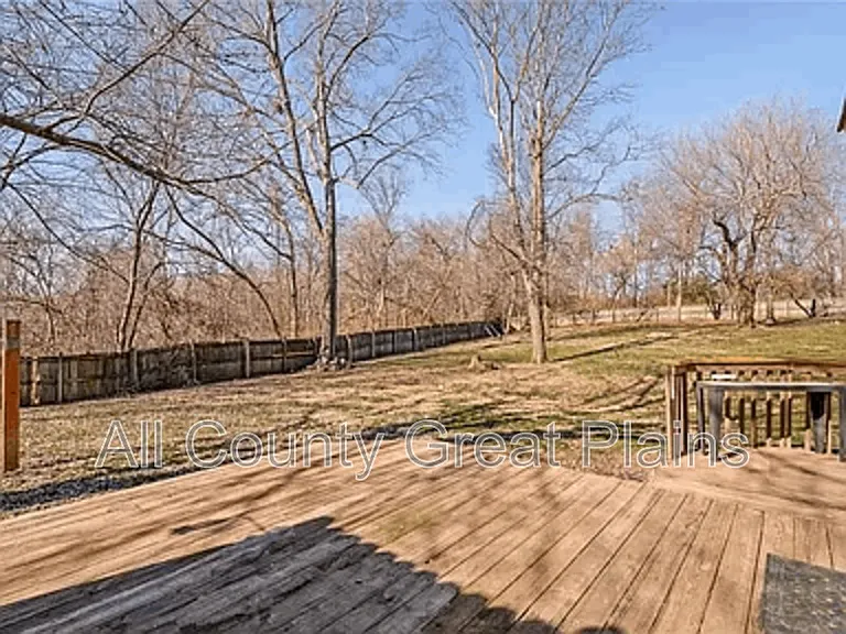 1400 NW Jefferson Ct — Photo 8