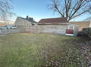 1951 Bri Hen Town Line Rd, Rochester, NY 14623