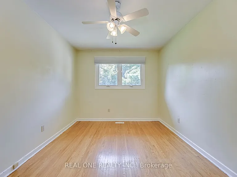 604 Bridle Wood — Photo 17