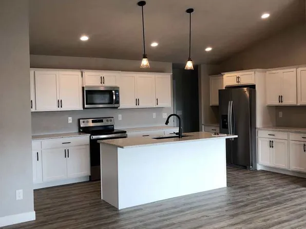 449-451 Longwood Ln #449, Wrightstown, WI 54180