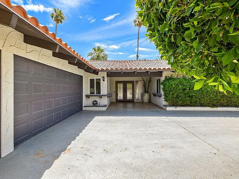 73940 Flagstone Ln — Photo 16
