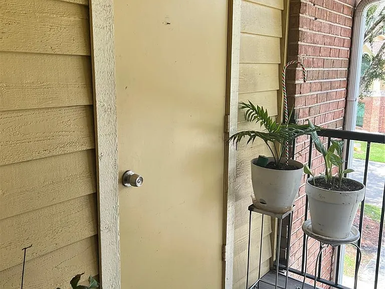 8643 Mallard Reserve Dr #202 — Photo 14