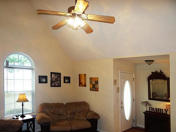 5th image of 249 Auburn Dr
