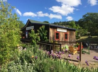 1104 1st Ave, Mosier, OR 97040