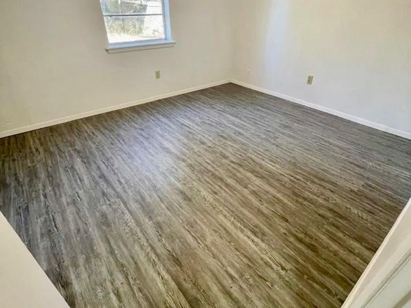 401 Tammy Lynn Dr, Longview, TX 75604