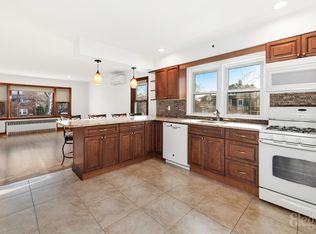 46 8th St FLOOR 2, New Rochelle, NY 10801