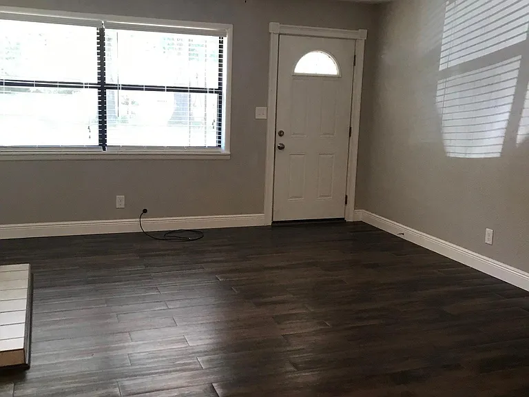109 Bluebird Dr — Photo 4