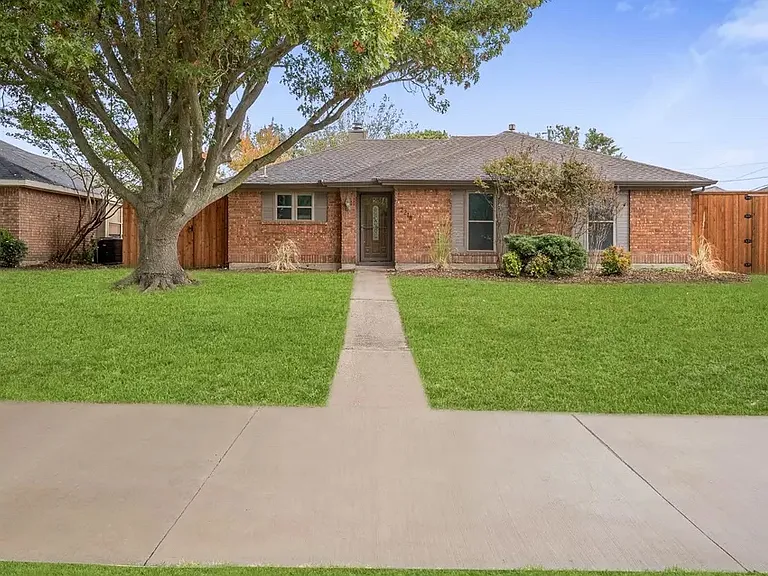 2218 Fuqua Rd — Photo 1