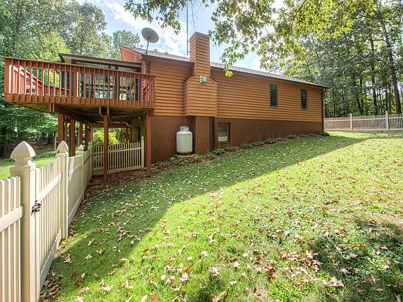 2nd image of 13009 Fireside Ln