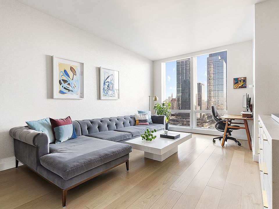 1st image of 15 Hudson Yards Unit 33J