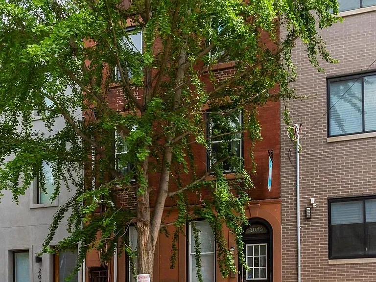 2049 E Susquehanna Ave #2F — Photo 12