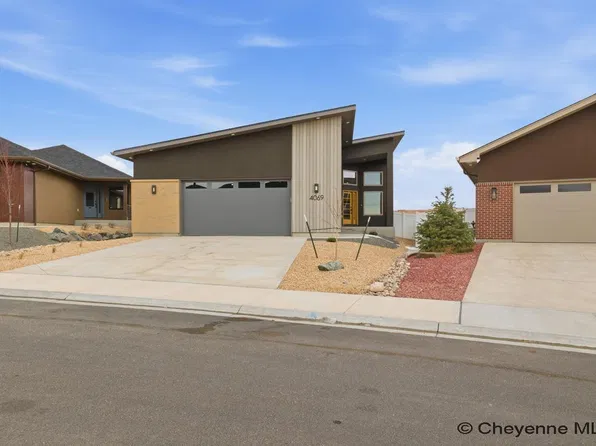 7924 Golden Bell Trl, Cheyenne, WY 82001