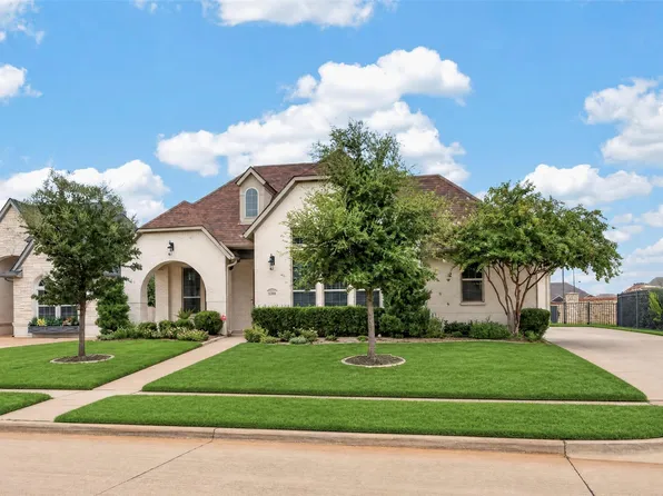 1320 Amsterdam Ct, Granbury, TX 76048