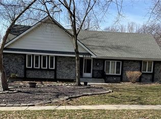 6008 N Cleveland Ave, Gladstone, MO 64119