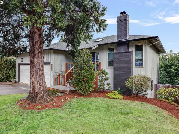 5217 Summit St, West Linn, OR 97068