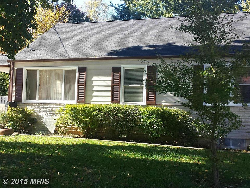1st image of 6918 Westlawn Dr