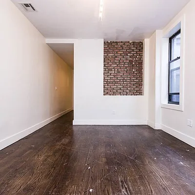 Rented by Nooklyn NYC LLC | media 51