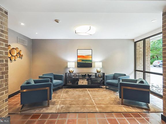 4th image of 4956 Sentinel Dr Unit 9-106