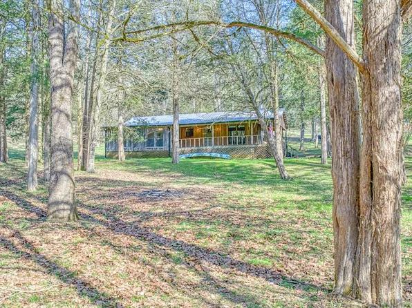 293 Spaulding Bell Ln, Gainesboro, TN 38562