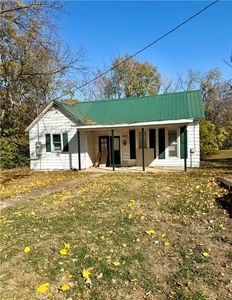 685 14th St, Charleston, IL, 61920